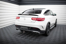Load image into Gallery viewer, Splitter Posteriore Centrale Mercedes GLE 43 AMG Coupé C292 — dettaglio del profilo