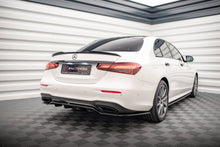 Load image into Gallery viewer, Splitter Posteriore Centrale Mercedes Classe E Berlina W213 Facelift AMG-Line — montato sulla vettura