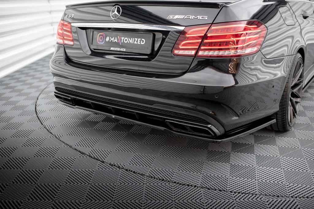 Splitter Posteriore Centrale Mercedes Classe E 63 AMG Berlina W212 Facelift — vista laterale