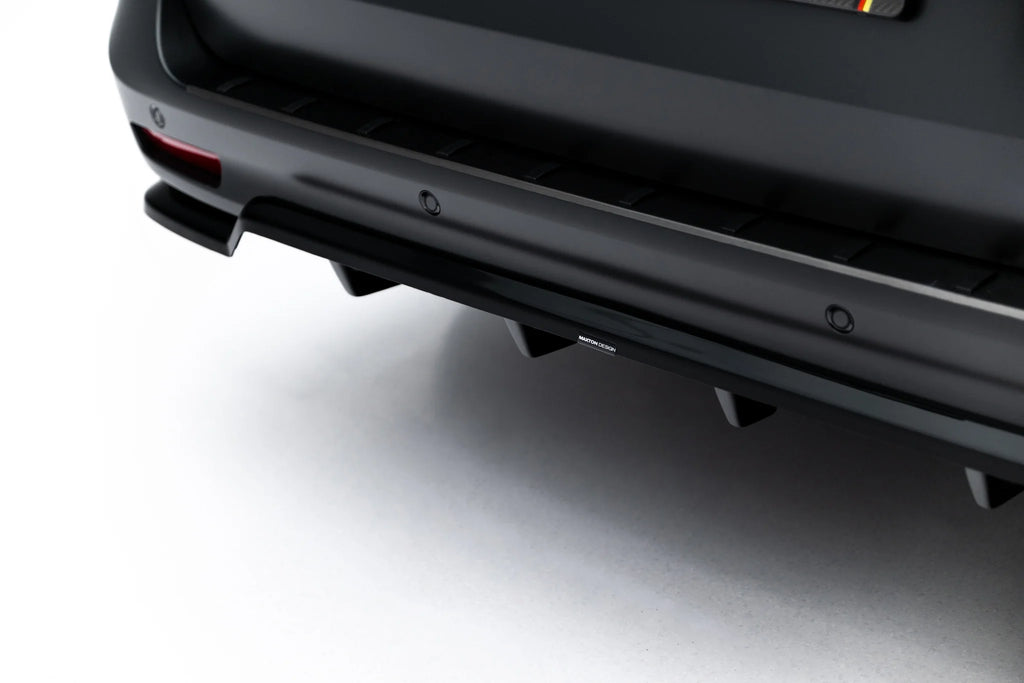 Splitter Posteriore Centrale Mercedes V AMG-Line W447 Facelift 2 — vista d'insieme
