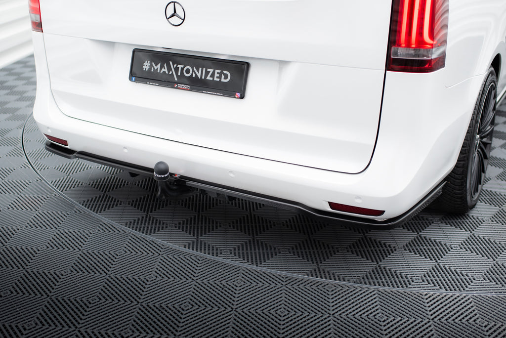 Splitter Posteriore Centrale Mercedes Classe V W447 — vista posteriore