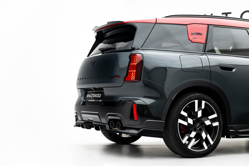 Splitter Posteriore Centrale Mini Countryman John Cooper Works U25 JCW — montato sulla vettura