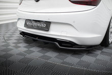 Load image into Gallery viewer, Splitter Posteriore Centrale Opel Cascada — montato sulla vettura