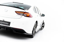 Load image into Gallery viewer, Splitter Posteriore Centrale Opel Insignia Mk2 OPC-Line — dettaglio del fissaggio