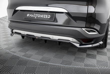 Load image into Gallery viewer, Splitter Posteriore Centrale Renault Espace Mk5 — dettaglio del profilo