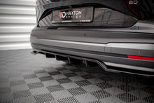 Load image into Gallery viewer, Splitter Posteriore Centrale Skoda Enyaq iV Mk1 — particolare del bordo