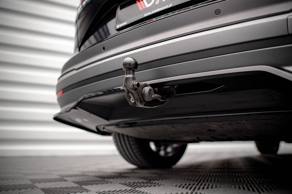 Splitter Posteriore Centrale Skoda Enyaq iV Mk1 — vista laterale