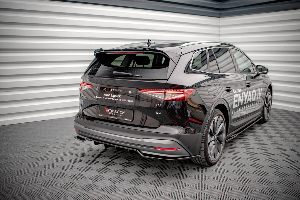 Splitter Posteriore Centrale Skoda Enyaq iV Mk1 — vista posteriore