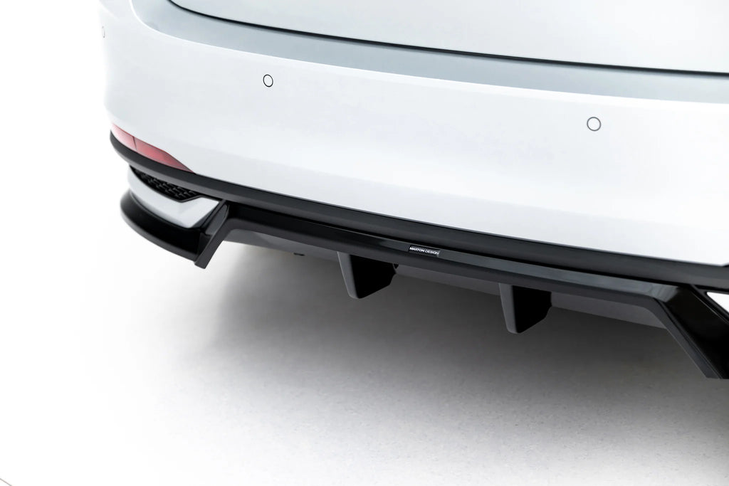 Splitter Posteriore Centrale Skoda Scala MK1 Facelift — montato sulla vettura