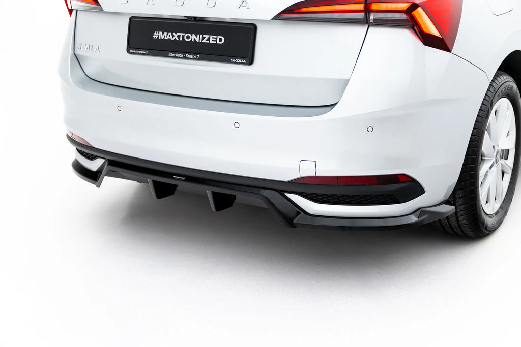 Splitter Posteriore Centrale Skoda Scala MK1 Facelift — vista posteriore