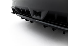 Load image into Gallery viewer, Splitter Posteriore Centrale Subaru WRX Mk2 STI — particolare della finitura