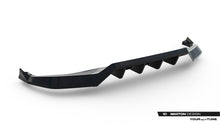 Load image into Gallery viewer, Splitter Posteriore Centrale Toyota C-HR Mk2 — montato sulla vettura