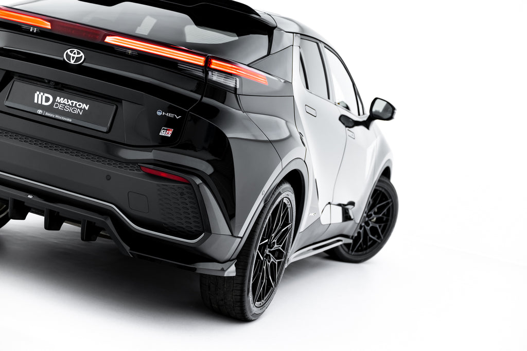 Splitter Posteriore Centrale Toyota C-HR Mk2 — particolare della finitura