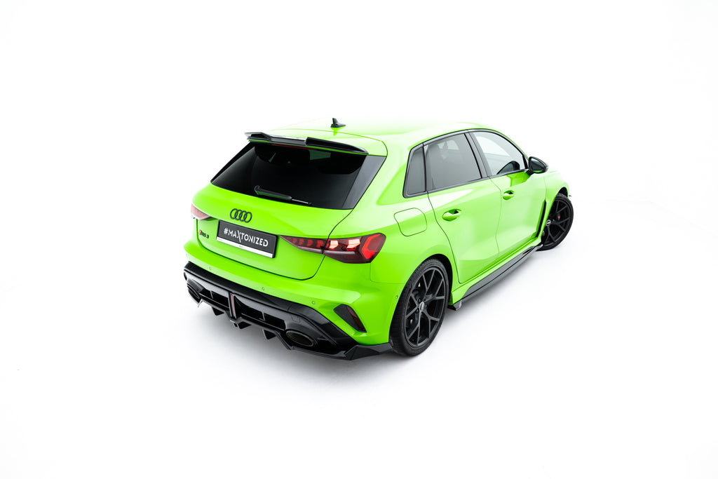 Splitter Posteriore Centrale V.1 Audi RS3 Sportback 8Y Facelift — montato sulla vettura