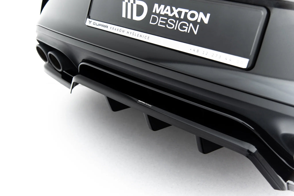 Splitter Posteriore Centrale V.1 Cupra Ateca Hatchback Mk1 Facelift Leon — particolare della finitura