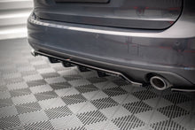 Load image into Gallery viewer, Splitter Posteriore Centrale V.1 Volvo V90 Mk2 — montato sulla vettura