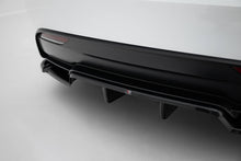 Carica l'immagine nel visualizzatore di Gallery, Splitter Posteriore Centrale V.2 Tesla Model 3 Mk1 Facelift Performance — montato sulla vettura