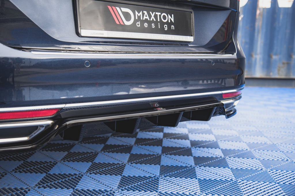 Splitter Posteriore Centrale Volkswagen Passat B8 — particolare della finitura