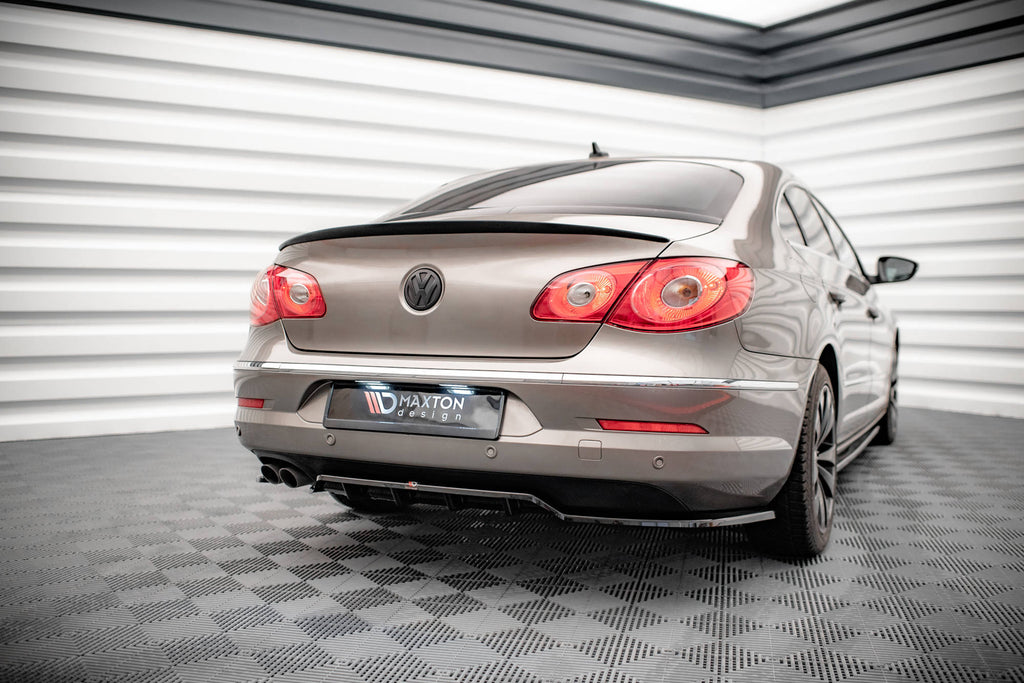 Splitter Posteriore Centrale Volkswagen Passat CC — montato sulla vettura