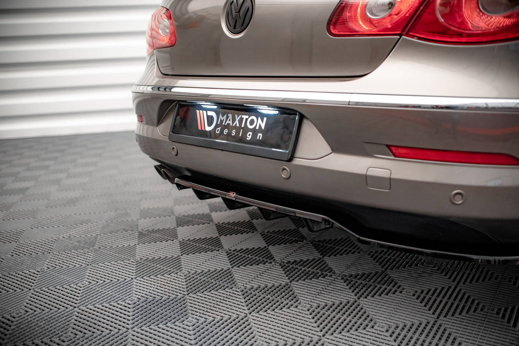 Splitter Posteriore Centrale Volkswagen Passat CC — vista laterale