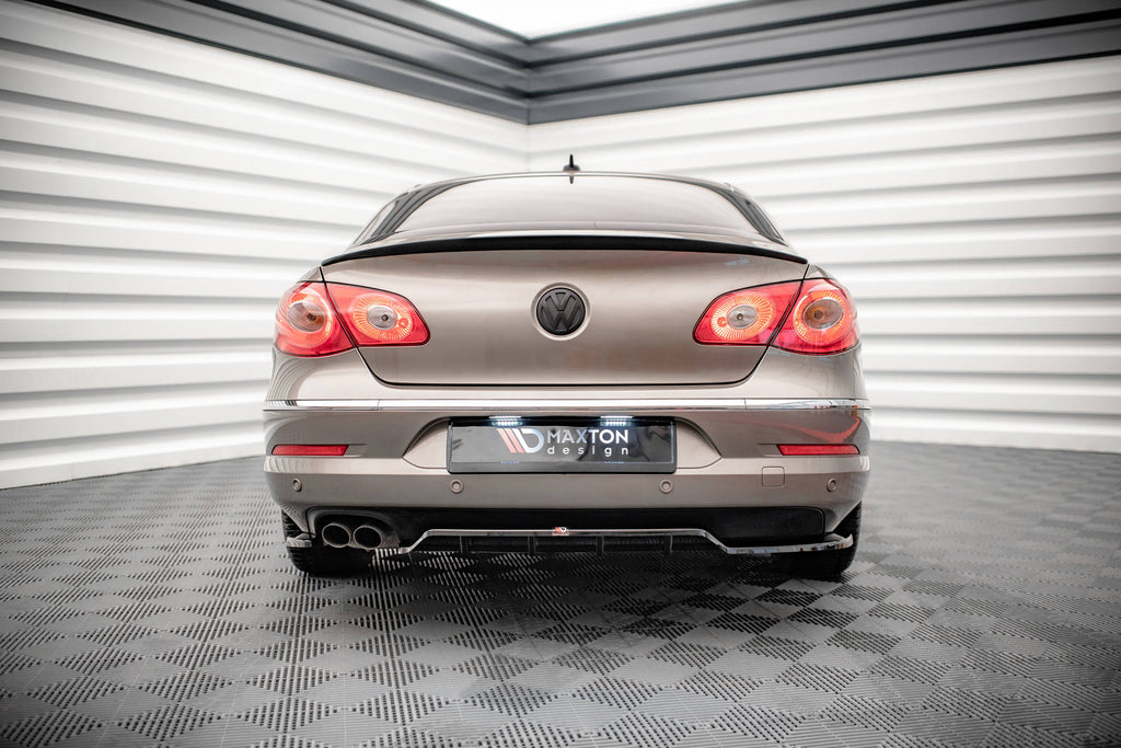 Splitter Posteriore Centrale Volkswagen Passat CC — particolare della finitura