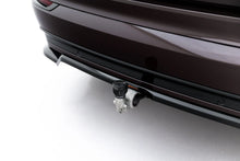 Carica l'immagine nel visualizzatore di Gallery, Splitter Posteriore Centrale Volvo XC90 Mk2 Facelift 2 — dettaglio del profilo