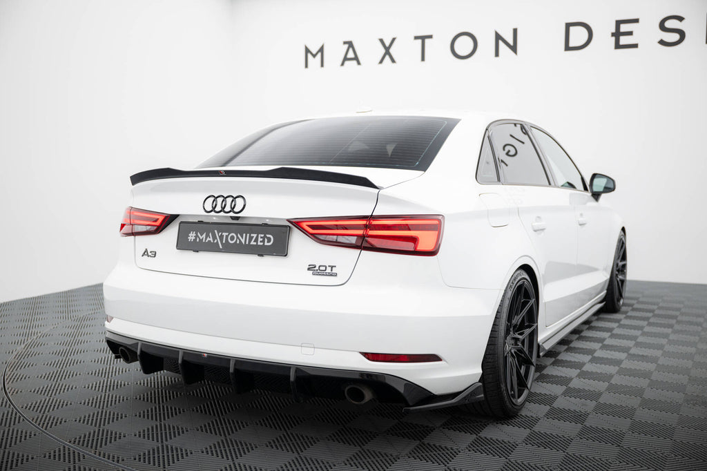Diffusore Posteriore Audi A3 Berlina 8V Facelift (scarico singolo su entrambi i lati) — particolare della finitura
