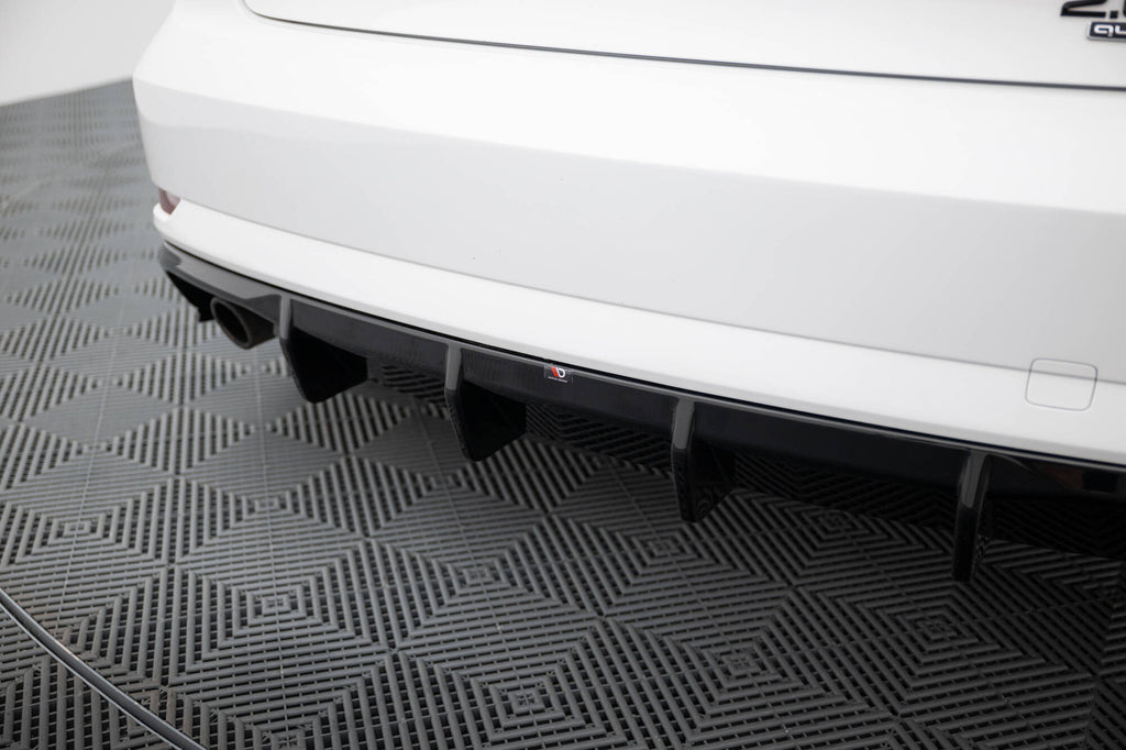 Diffusore Posteriore Audi A3 Berlina 8V Facelift (scarico singolo su entrambi i lati) — vista posteriore
