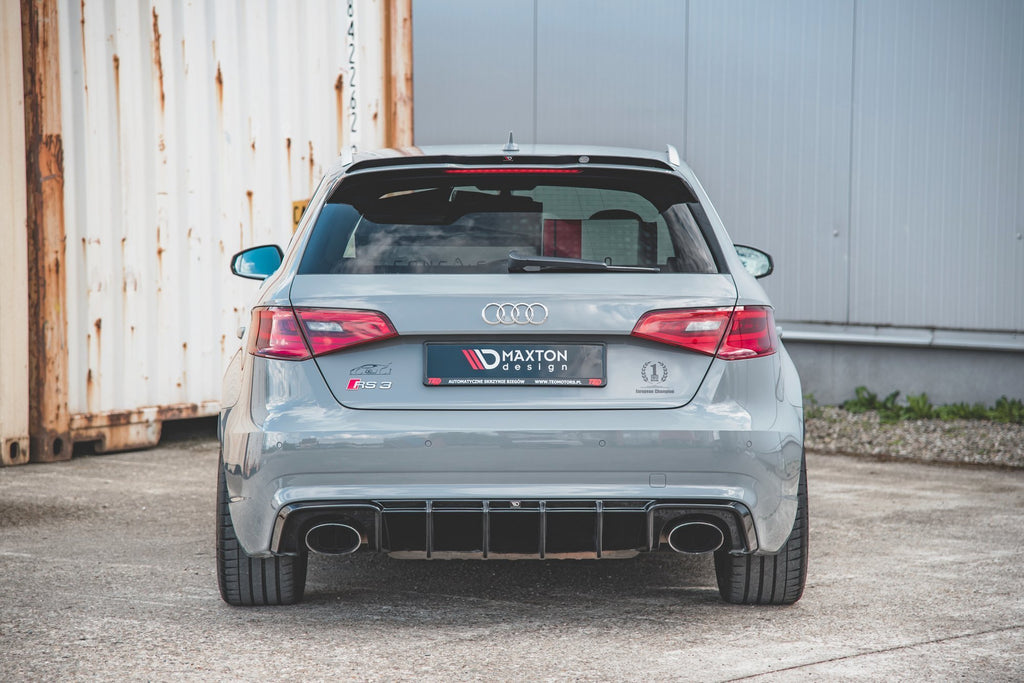 Diffusore posteriore Audi RS3 8V Sportback - vista di dettaglio