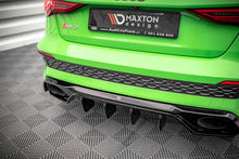 Load image into Gallery viewer, Diffusore Posteriore Audi RS3 8Y — particolare della finitura