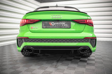 Load image into Gallery viewer, Diffusore Posteriore Audi RS3 8Y — particolare del bordo