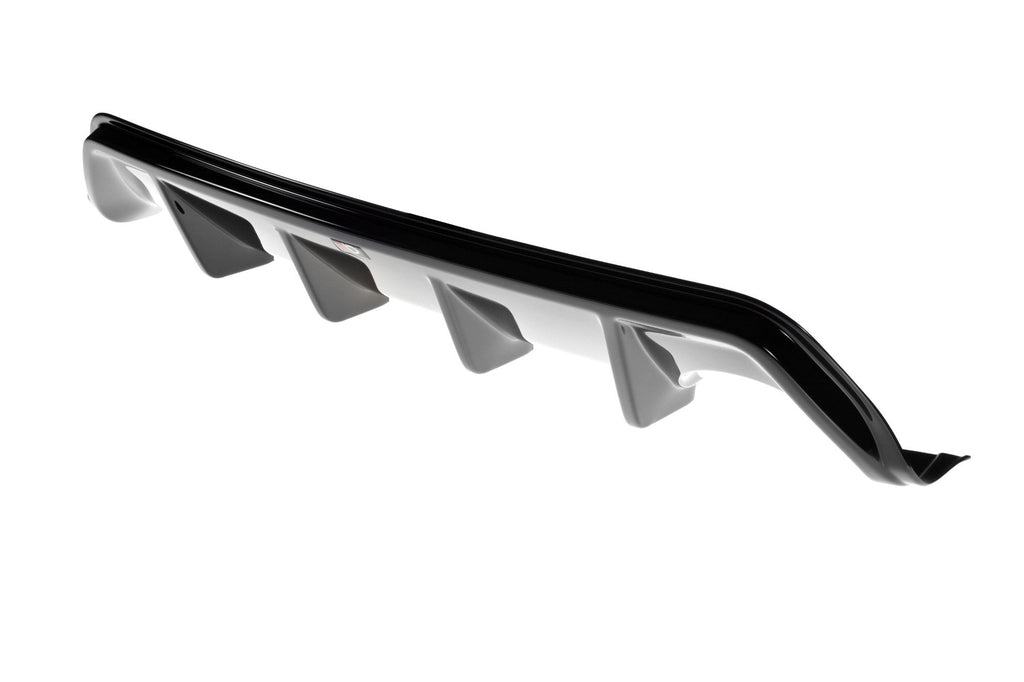 Diffusore posteriore Maxton Design per Ford Fiesta ST Mk6, ABS nero lucido — vista laterale