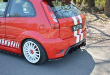Carica l'immagine nel visualizzatore di Gallery, Diffusore posteriore Maxton Design per Ford Fiesta ST Mk6 — ABS nero lucido, vista di dettaglio