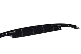 Diffusore posteriore Ford Focus Mk4 ST-Line montato in sostituzione dell originale