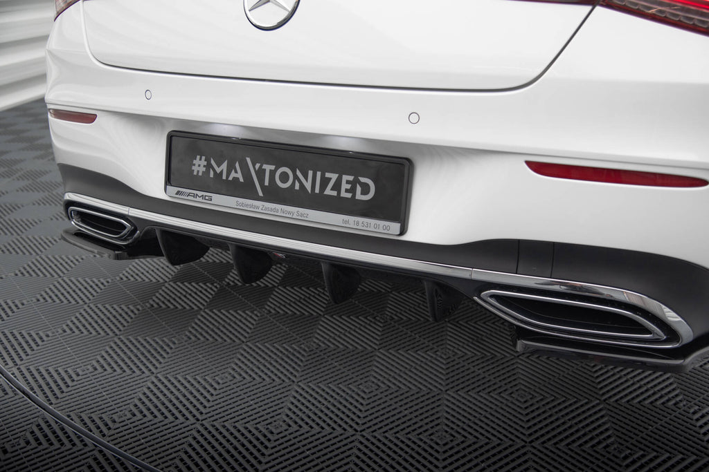 Diffusore posteriore Mercedes CLA AMG-Line X118 montato sulla Shooting Brake