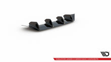 Carica l'immagine nel visualizzatore di Gallery, Dettaglio delle lamelle del diffusore posteriore Mercedes CLA AMG-Line