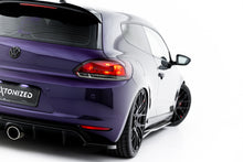 Load image into Gallery viewer, Diffusore Posteriore V.2 Volkswagen Scirocco Mk3 — montato sulla vettura