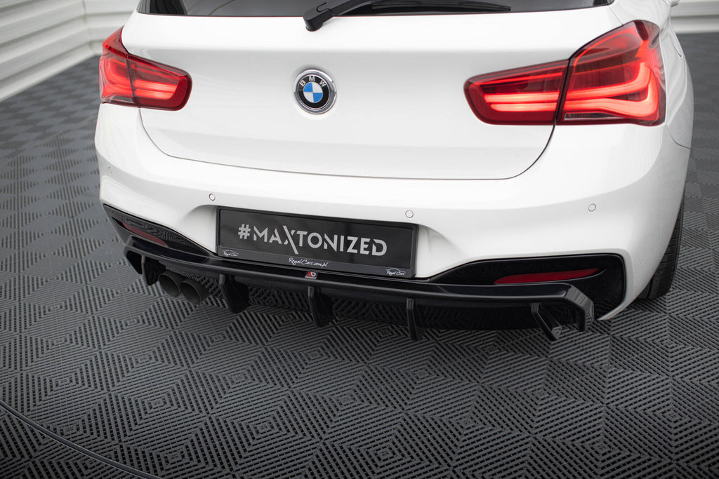 Diffusore Posteriore V.3 BMW Serie 1 F20 Facelift M-Pack (doppio terminale su un lato) — montato sulla vettura