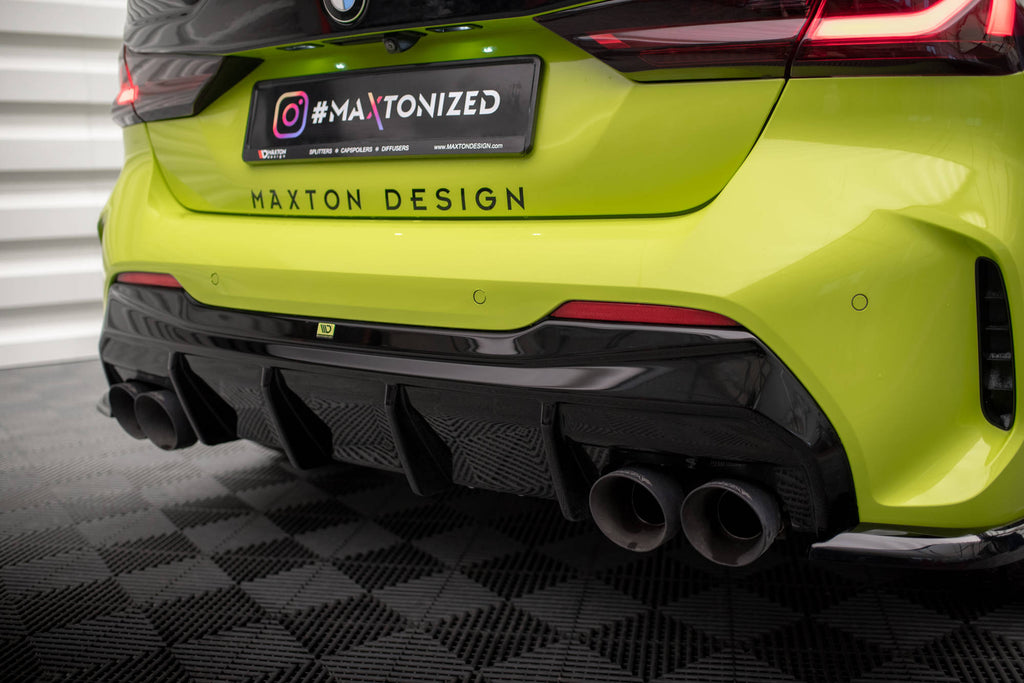 Diffusore Posteriore V.3 BMW Serie 1 F40 M-Pack / M135i / M140i — montato sulla vettura