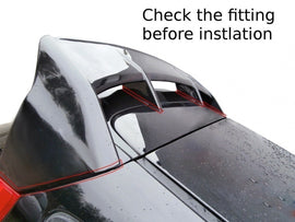 Spoiler tetto RS Look montato su Ford Fiesta Mk7 Facelift