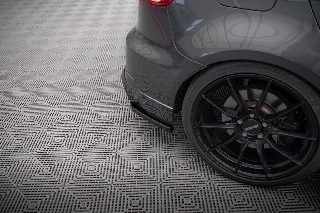 Set di Splitter Audi S3 Sportback 8V Facelift — dettaglio del fissaggio