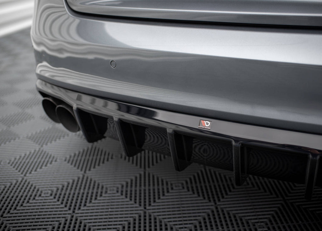 Set di Splitter Audi S5 Coupé 8T Facelift — montato sulla vettura