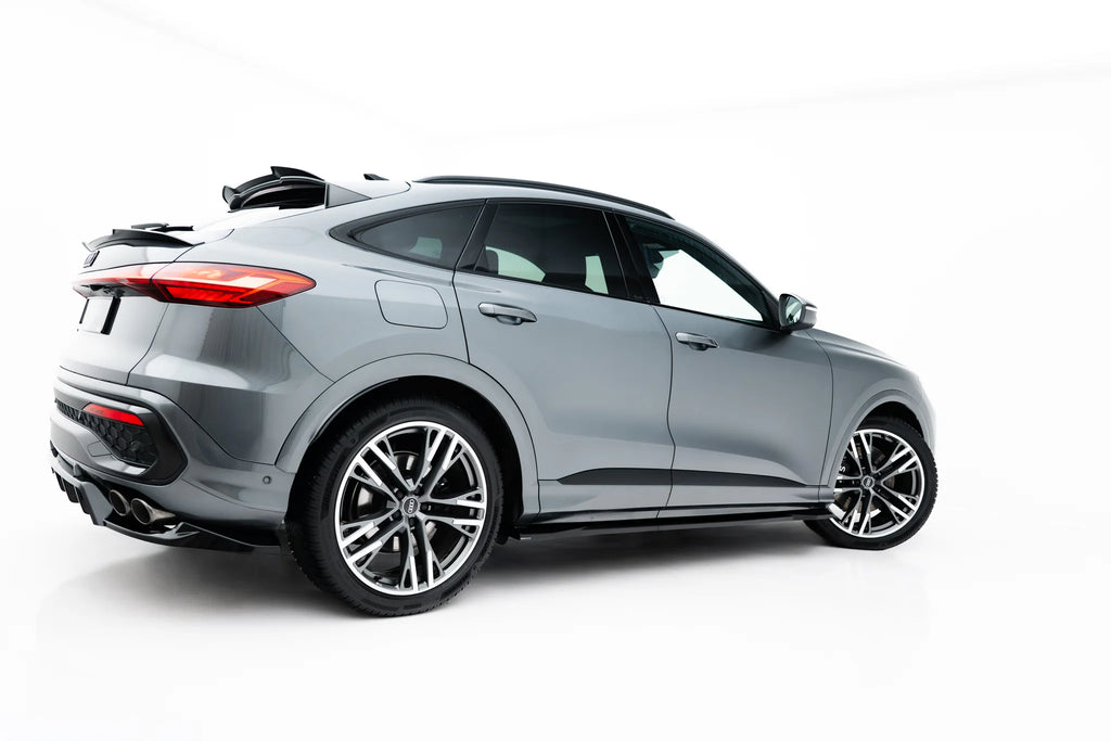 Set di Splitter Audi SQ5 Sportback Mk3 — montato sulla vettura