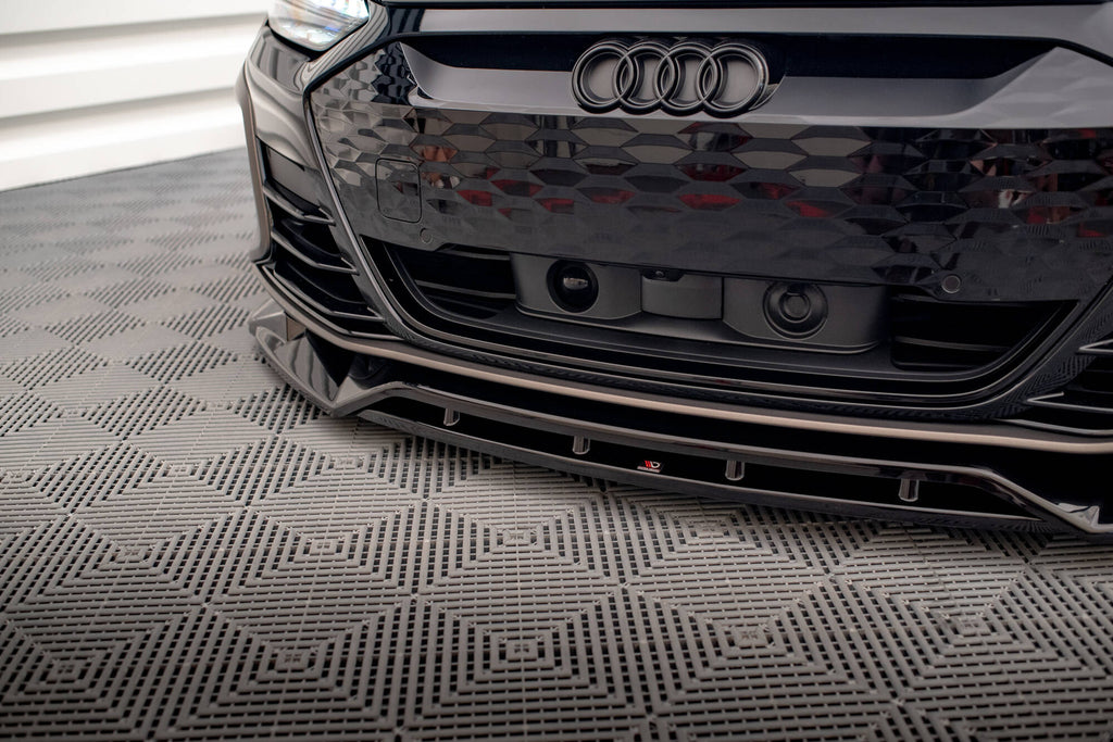 Set di Splitter Audi e-Tron GT / RS GT Mk1 — vista angolata