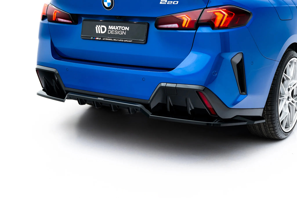 Set di Splitter BMW Serie 2 Gran Coupe F74 M-Pack — dettaglio del fissaggio
