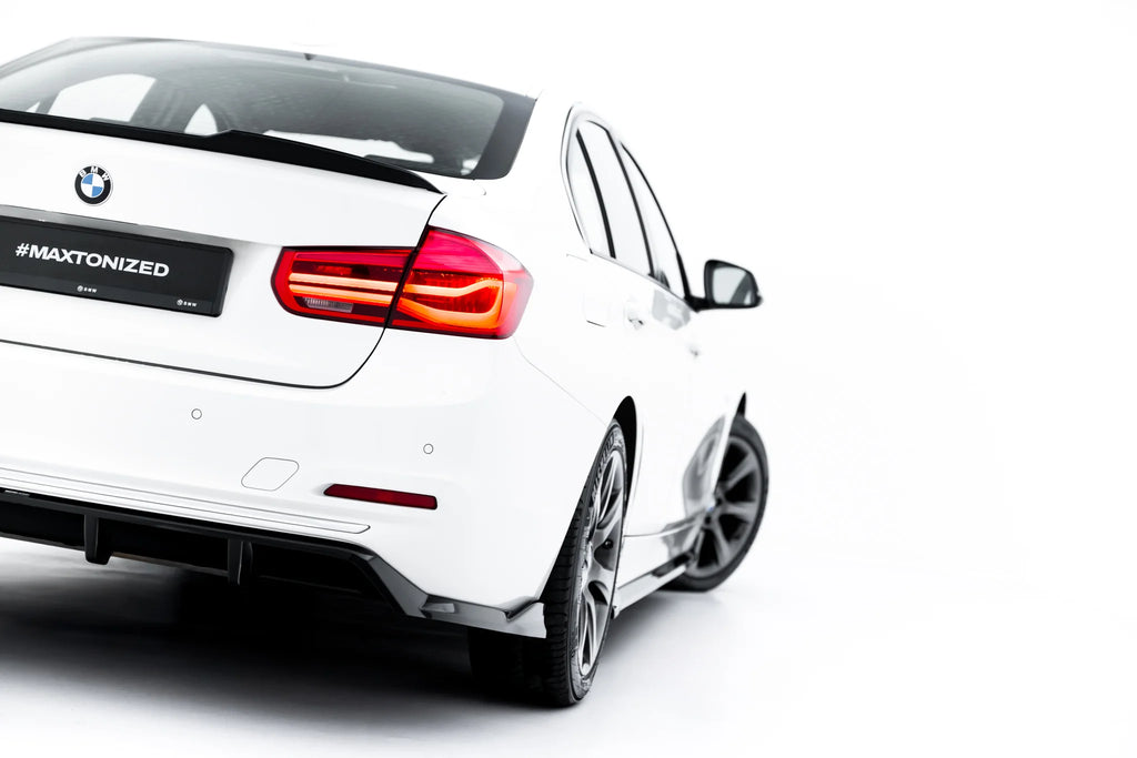 Set di Splitter BMW Serie 3 Berlina F30 Sportline — dettaglio del fissaggio
