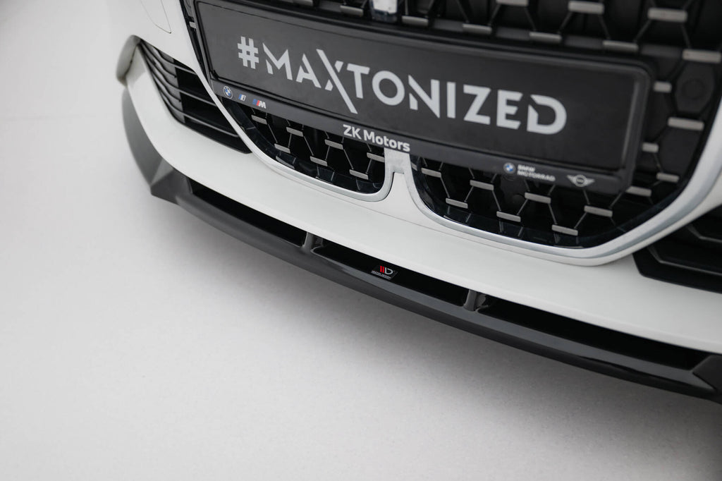 Set di Splitter BMW Serie 4 G22 — vista angolata