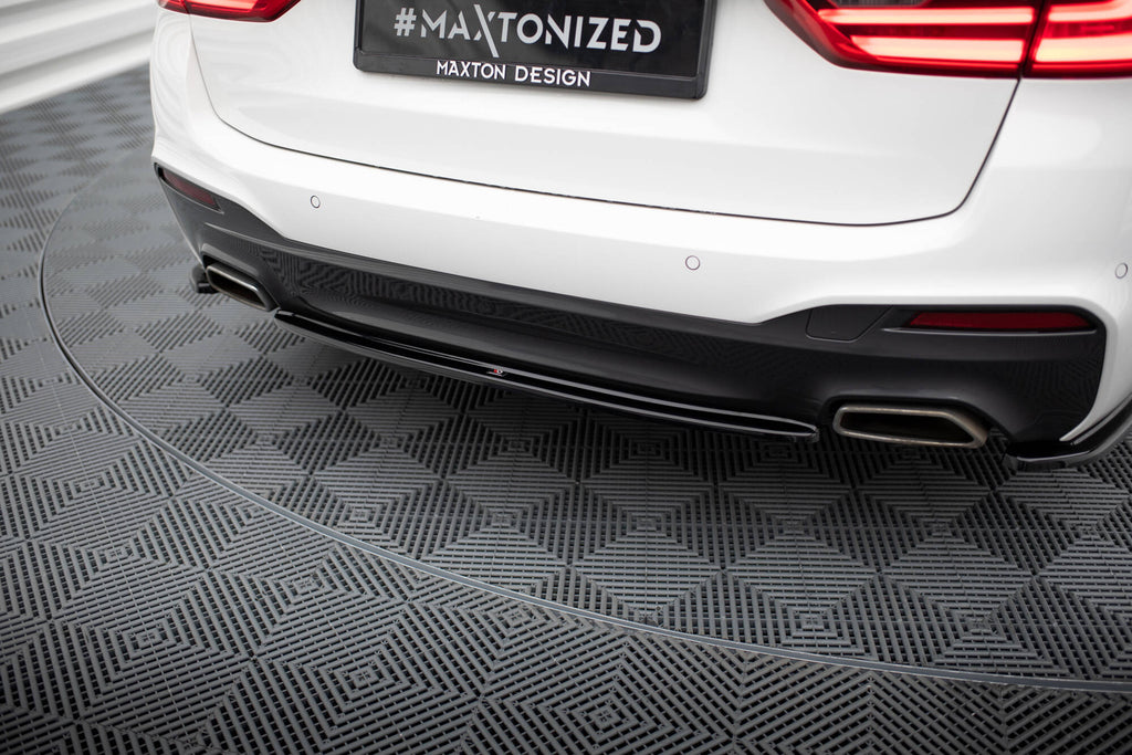 Set di Splitter BMW Serie 5 Berlina G30 M-Pack — vista frontale