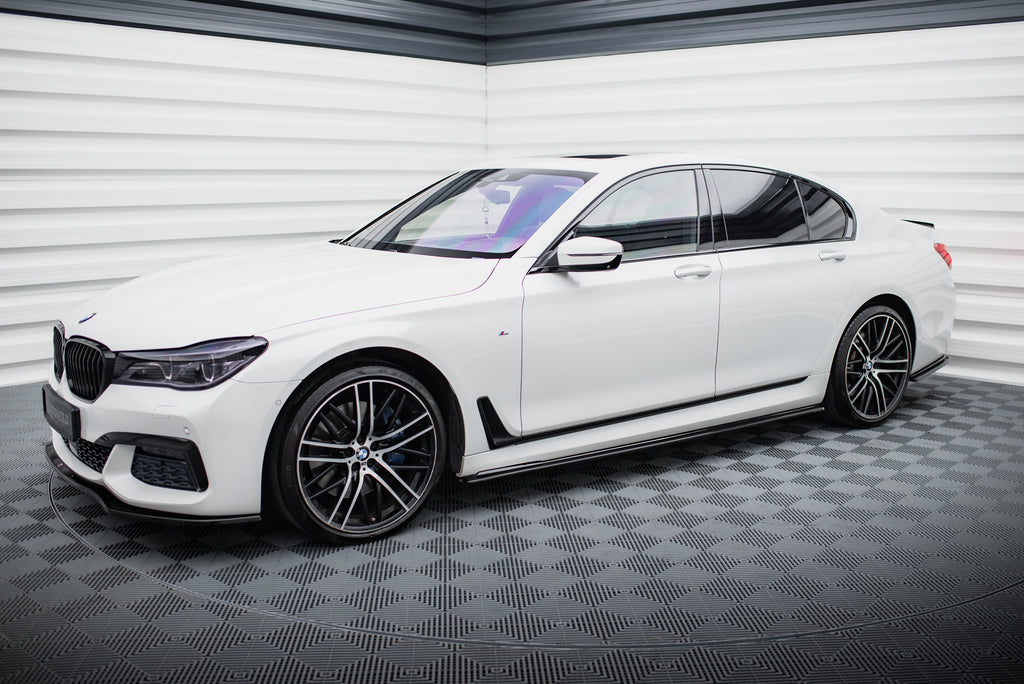 Set di Splitter BMW Serie 7 G11 M-Pack — vista frontale