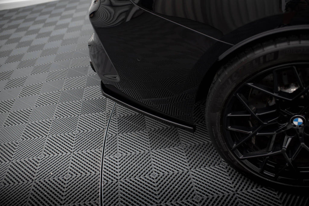 Set di Splitter BMW Serie M8 F93 — particolare del bordo